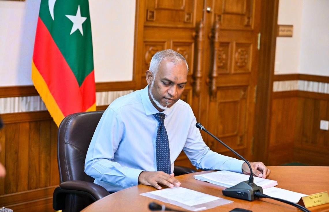 ދެއިންތިޚާބު އެއްކޮށްލުމާ ބެހޭ ބިލް ތަސްދީޤް ކުރެެއްވުމުގެ ކުރިން ރައްޔިތުންގެ ޚިޔާލު ހޯދުމުގެ ވޯޓަކަށް ދިއުމަށް ރައީސް ނިންމަވައިފި