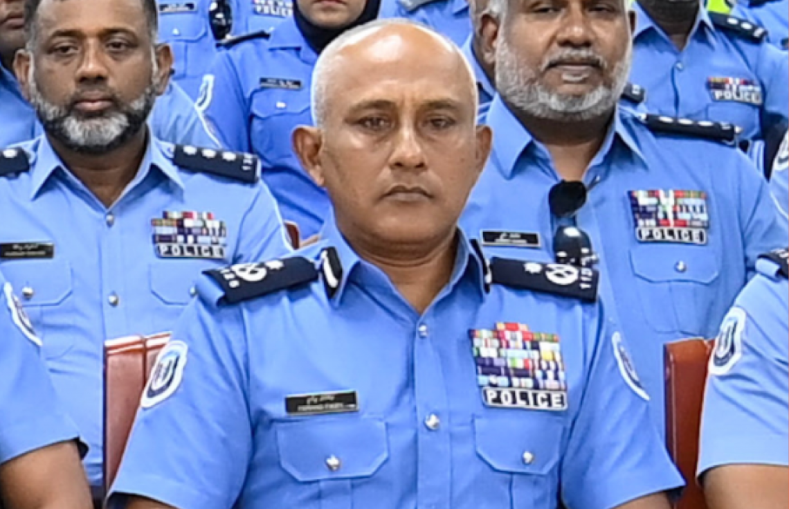 ފުލުސް އޮފީހުގެ ހިންގުން ވަގުތީގޮތުން ޑެޕިއުޓީ ކޮމިޝަނަރ ފަރުހާދުއާ ހަވާލުކޮށްފި