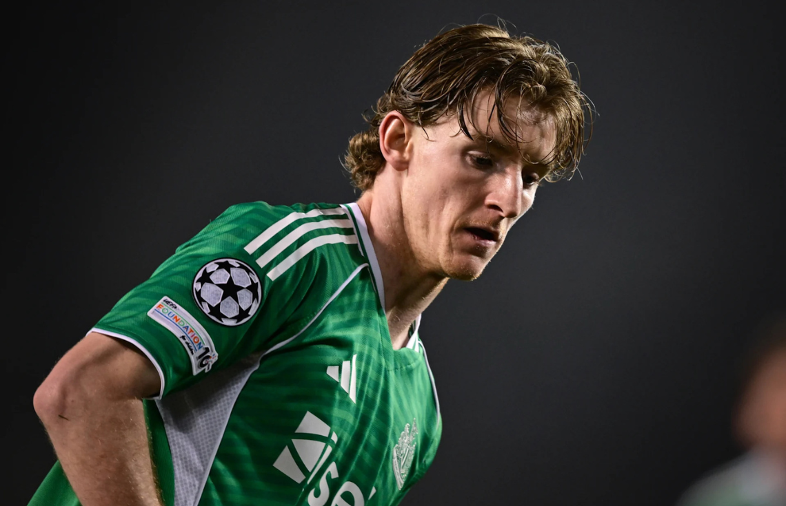 ޗެމްޕިއަންސް ލީގުގައި ނިއުކާސްލްއިން އެ ޓީމުގެ ގިނަ ރެކޯޑުތަކެއް އާކޮށްފި