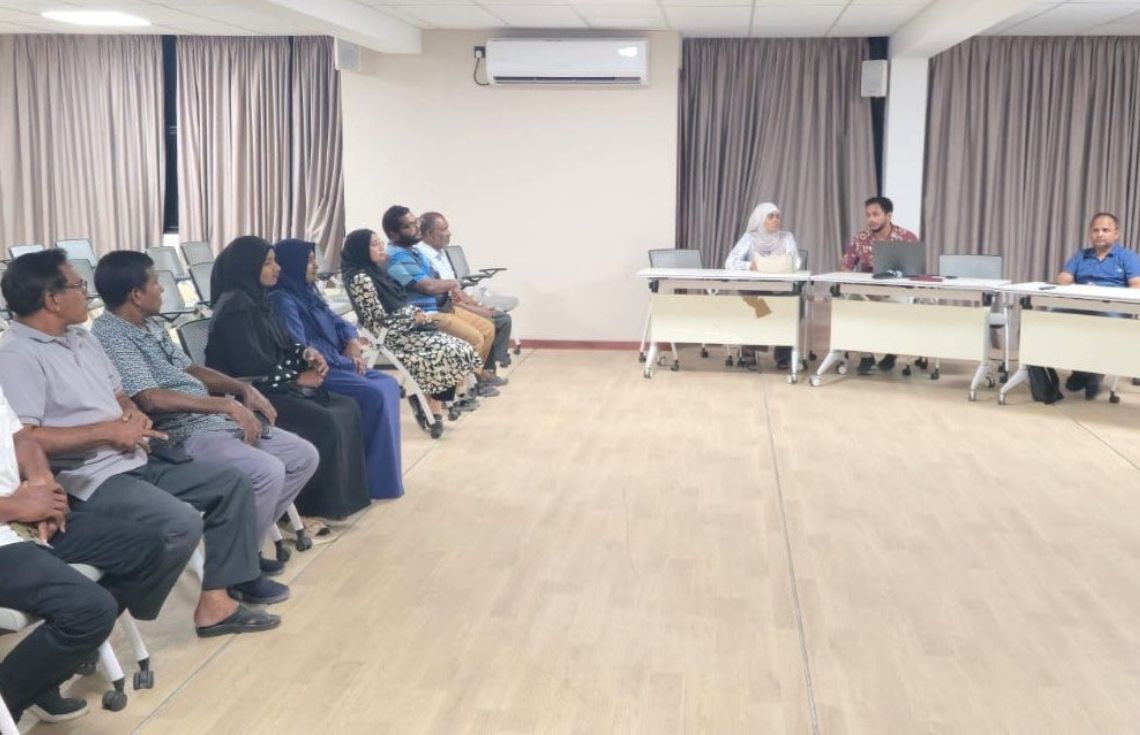 ކުޅުދުއްފުށި ސިޓީގައި ޤާއިމުކުރާ ސޯލާ ޕީވީ ނިޒާމާއި ގުޅޭގޮތުން ރައްޔިތުންނާއެކު މަޝްވަރާ ބައްދަލުވުންތަކެއް ބާއްވައިފި