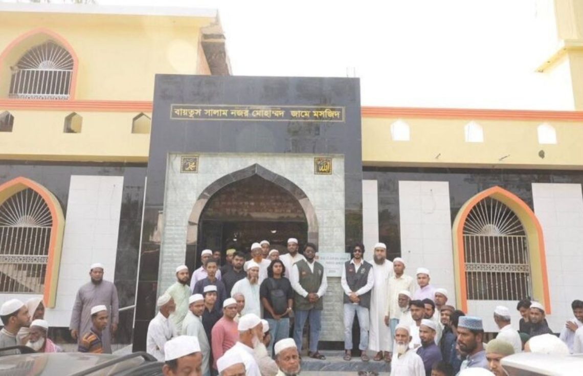 ޝައިޚް ފަރީދުގެ ހަނދާނުގައި ބަންގްލަދޭޝްގައި ބިނާކުރި މިސްކިތް ރަސްމީކޮށް ހުޅުވައިފި