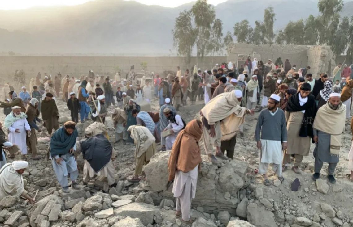 ޕާކިސްތާނުން އަފްޣާނިސްތާނަށް ވައިގެ ހަމަލާތަކެއް ދީފި، ގިނަ ބަޔަކު މަރުވެއްޖެ