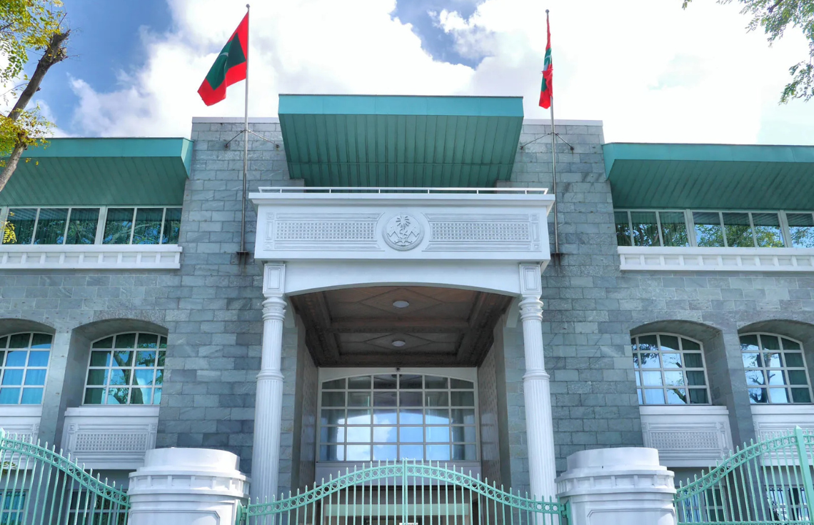 ސަރުކާރަށް ބޭނުންވާ ފަންނީ ލަފަޔާއި މަޝްވަރާ ދިނުމަށް އެކުލަވާލާ 3 ކޮމިޓީއަށް ކުރިމަތިލުމަށް ހުޅުވާލައިފި