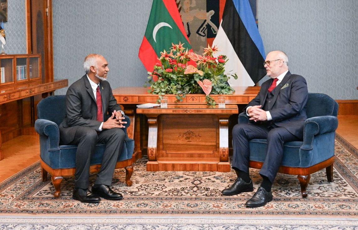 ރައީސުލްޖުމްހޫރިއްޔާ އެސްޓޯނިއާގެ މިނިވަން ދުވަހުގެ ތަހުނިޔާ ފޮނުއްވައިފި