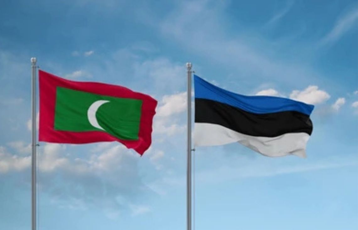 އެސްޓޯނިއާގެ މިނިވަން ދުވަހުގެ ތަހުނިޔާ ދިވެހިރާއްޖޭގެ ޚާރިޖީ ވަޒީރު ފޮނުއްވައިފި