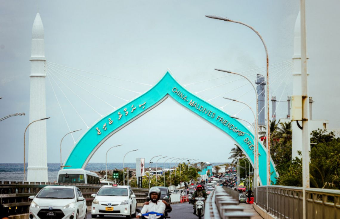 ބްރިޖް ލައިޓް ކައިރީ ނުރައްކާތެރި އެކްސިޑެންޓެއް ހިނގައި 16 އަހަރުގެ ކުއްޖަކު ނިޔާވެއްޖެ