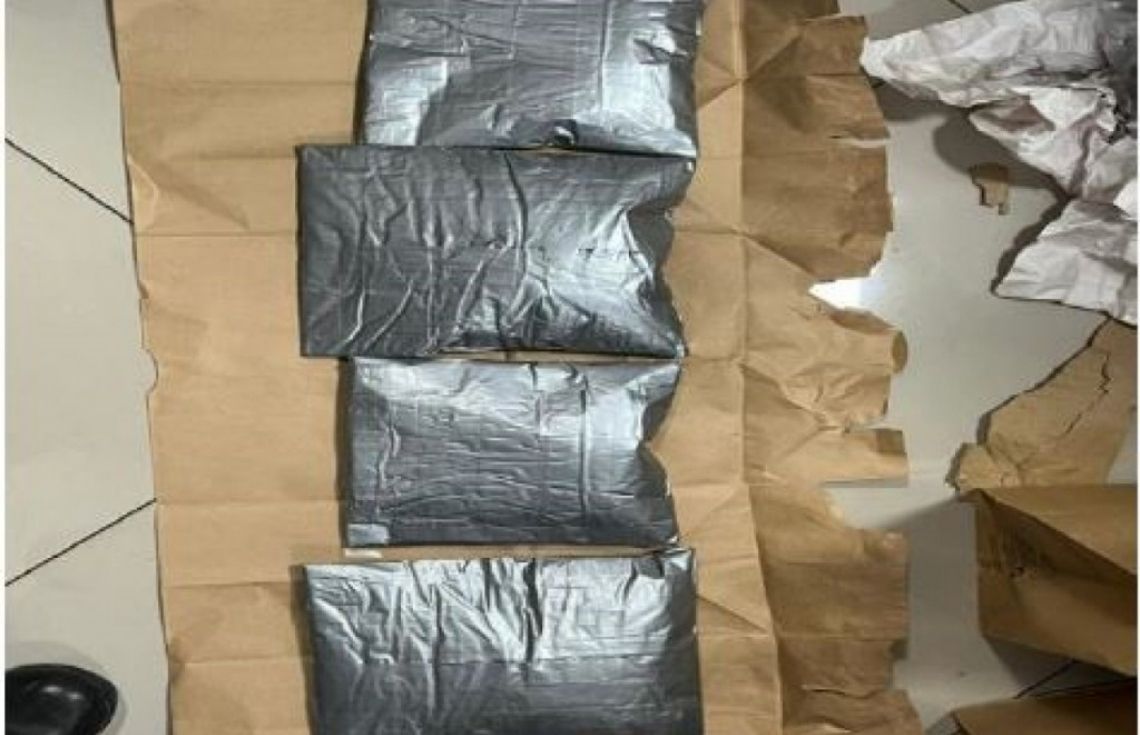 ވައިގެމަގުން ރާއްޖެ އެތެރެކުރަން އުޅުނު 2.2 ކިލޯގެ މަސްތުވާތަކެތި ކަސްޓަމްސްއިން އަތުލައިގެންފި