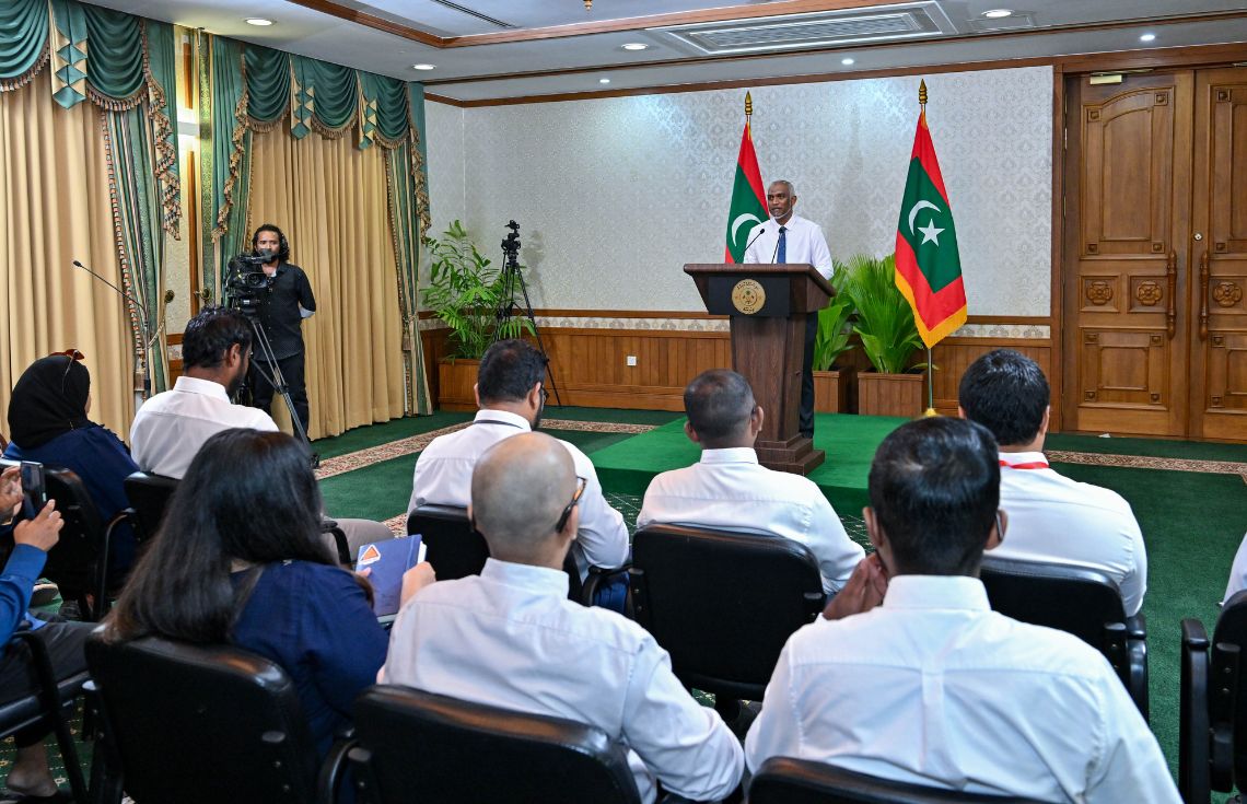 މޮރިޝަސްއިން ސިޔާސީ ގުޅުން ކަނޑާލިޔަސް މޮރިޝަސްއަށް ހައްޤު ނޫން ތަނެއް ހައްޤެއްނުވާނެ: ރަޢީސް މުޢިއްޒު