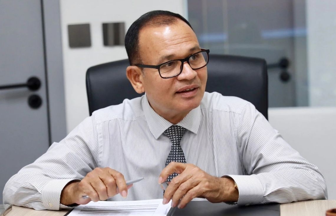 ކައުންސިލުތަކަށް އިދާރީ މުވައްޒަފުން ނުލިބުމުގެ މައްސަލަ ޙައްލުކުރަން އެބަ މަސައްކަތްކުރެވޭ: ވަޒީރު އާދަމް ޝަރީފް