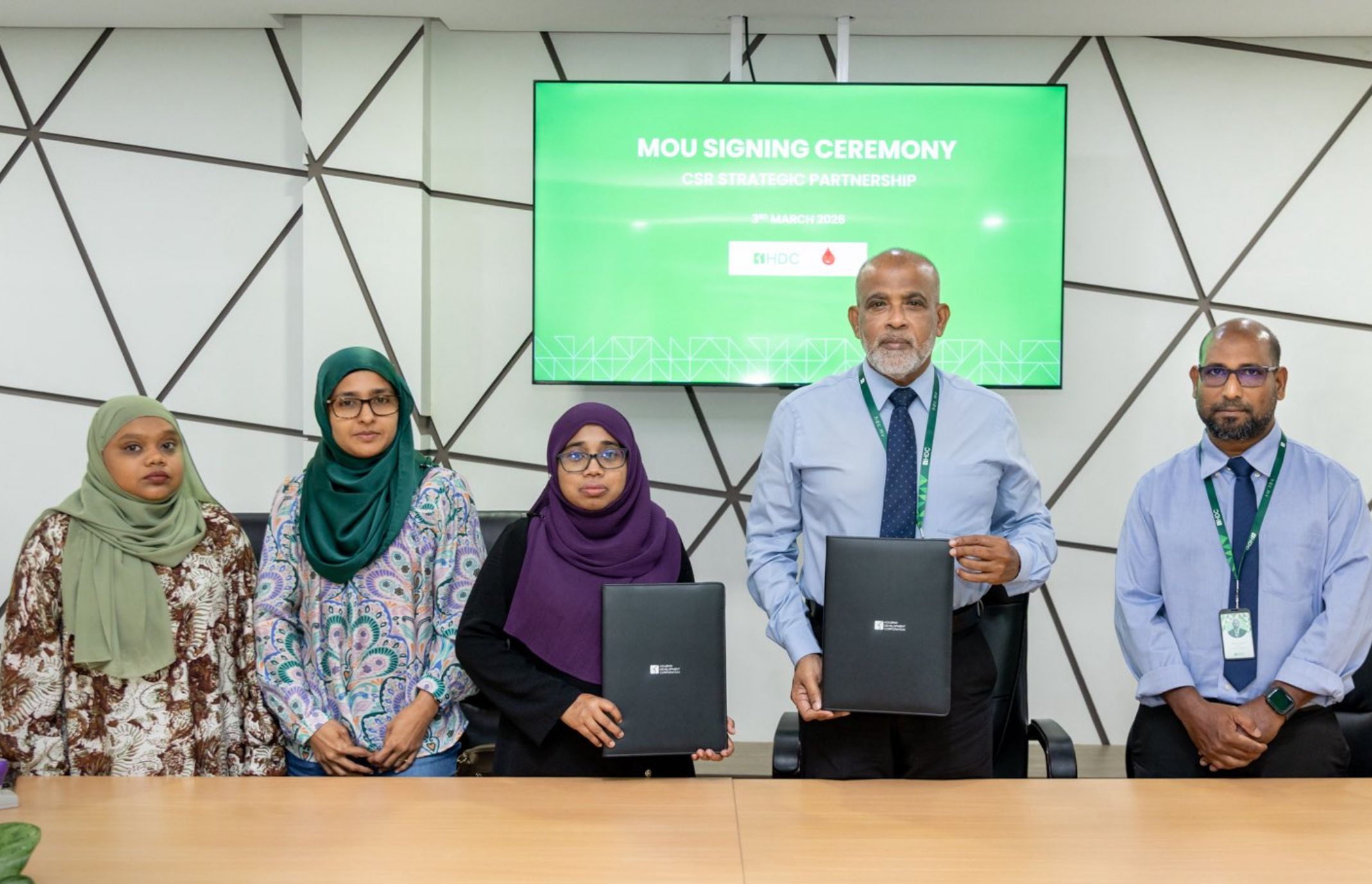 ތެލެސީމިއާއަށް ހޭލުންތެރިކުރުމަށް އެޗްޑީސީ އާއި ތެލެސީމިއާ ސޮސައިޓީން އެއްބަސްވުމެއްގައި ސޮއިކޮށްފި