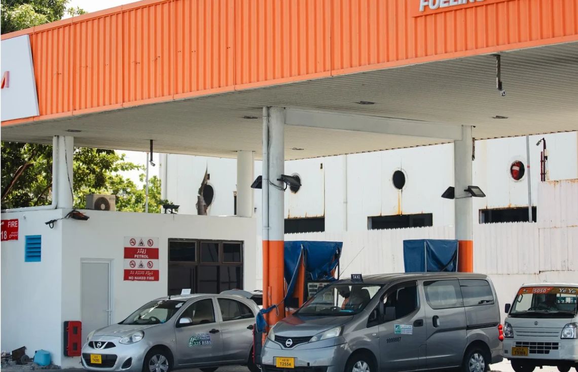 ދުނިޔޭގެ ބާޒާރުގައި ތެލުގެ އަގު އުފުލުމާ ގުޅިގެން އެސްޓީއޯއިން ތެލުގެ އަގަށް ބަދަލު ގެނެސްފި