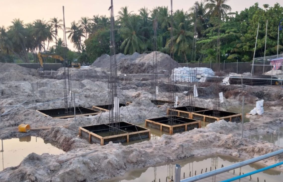 ރ. އަލިފުށީގައި 30 އެނދުގެ އައު ހޮސްޕިޓަލް އިމާރާތްކުރުމުގެ އަމަލީ މަސައްކަތް އެމްޓީސީސީން ފަށައިފި