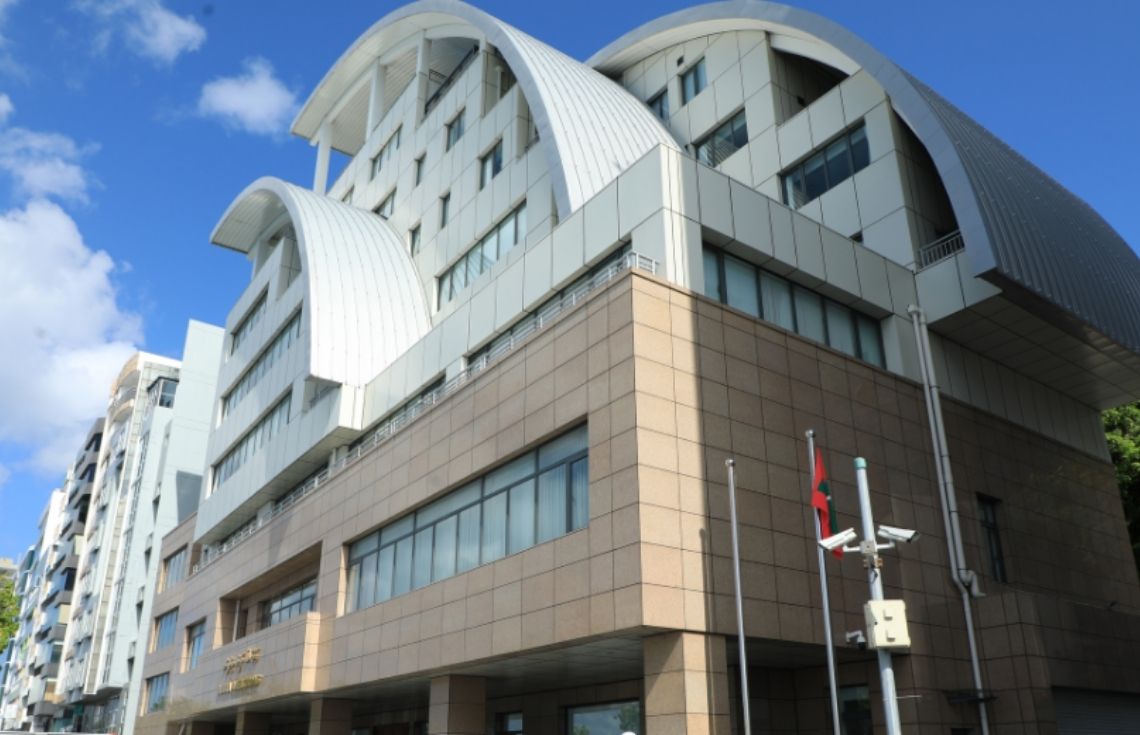 އިރާގުގެ ކުރުދީން އުޅޭ ސަރަޙައްދުގައި ހުންނަ ޔޫއެއީ ކޮންސިއުލޭޓަށް ދިން ޙަމަލާ ދިވެހި ސަރުކާރުން ކުށްވެރިކޮށްފި