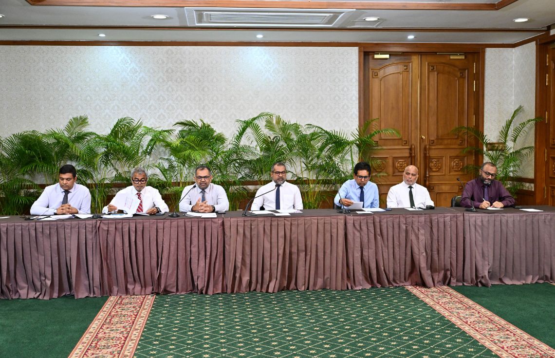 މެދުއިރުމަތީގައި ތިބި ދަރިވަރުންގެ ހާލު ގާތުން ބަލަމުންދާނެ: ވަޒީރު ޚައިދަރު