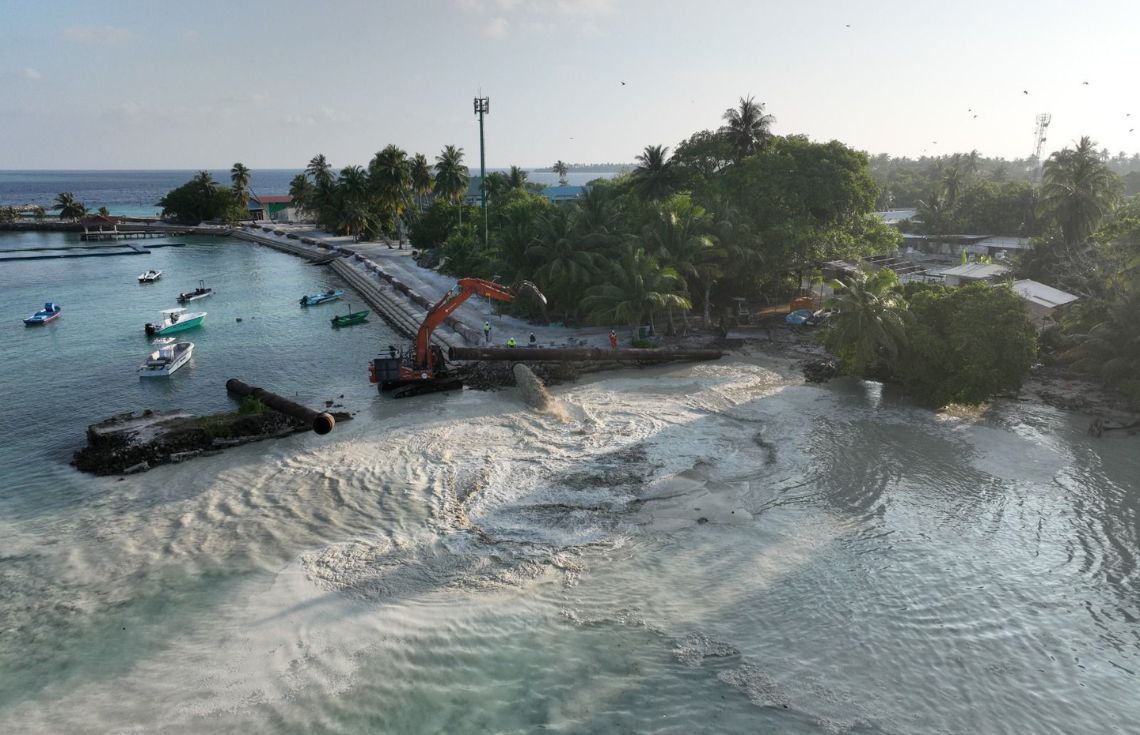 ވޭމަންޑޫ ބިން ހިއްކުމުގެ މަސައްކަތް ފަށައިފި