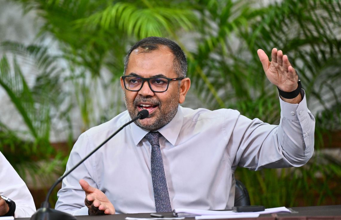 މެދުއިރުމަތީގެ ހަނގުރާމަ އާއި ގުޅިގެން ރާއްޖޭގެ ތަރައްޤީގެ އެއްވެސް މަޝްރޫއެއް ހުއްޓާލާކަށް ނުޖެހޭނެ: ވަޒީރު މޫސާ ޒަމީރު