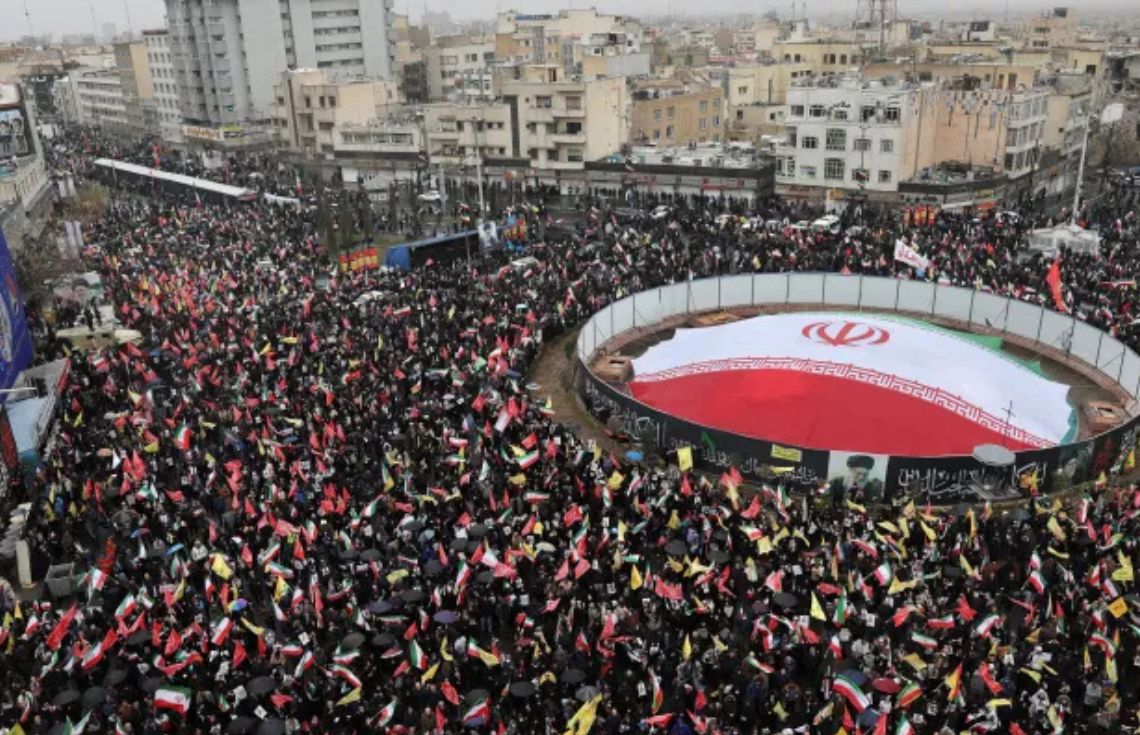 ފަލަސްތީނަށް ތާއީދުކޮށް ތެހެރާނުގައި ބޭއްވި އަލް-ޤުދުސް ދުވަހުގެ ހިނގާލުމުގެ ތެރެއަށް ބޮން އަޅައިފި