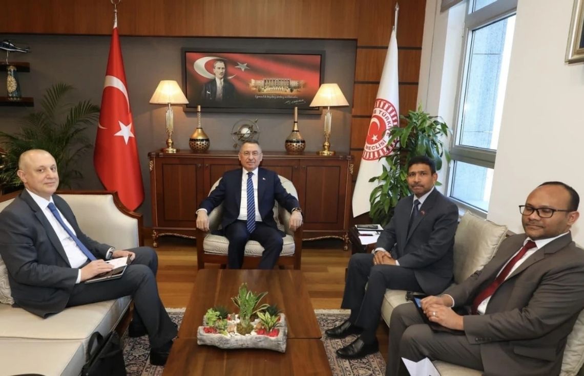 ދިވެހިރާއްޖެއިން ތުރުކީއަށް ކަނޑައަޅާފައި ހުންނަވާ ސަފީރު އެ ޤައުމުގެ ޤާނޫނު ހަދާ މަޖިލީހުގެ ފޮރިން އެފެއާޒް ކޮމިޓީގެ މުގައްރިރާ ބައްދަލުކުރައްވައިފި