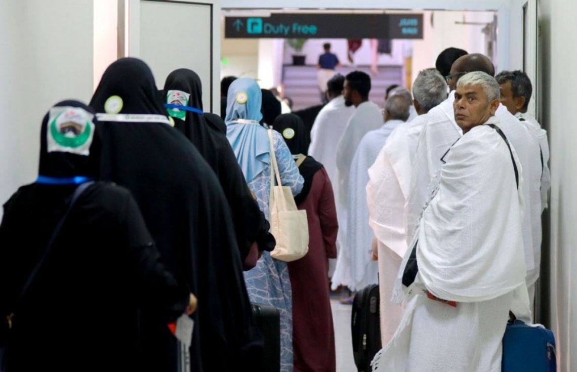 ޢުމްރާގެ އަޅުކަން އަދާކުރަމުންދިޔަ ދިވެއްސަކު މައްކާގައި ނިޔާވެއްޖެ