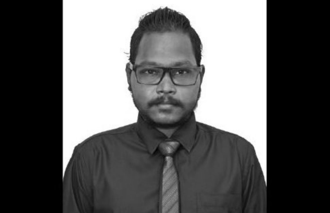 ޢަބްދުލްމުޢިއްޒަކީ ޒުވާނުންނަށް ފުރިހަމަ ނަމޫނާއެއް ދެއްކެވި ބޭފުޅެއް: ނައިބު ރައީސް