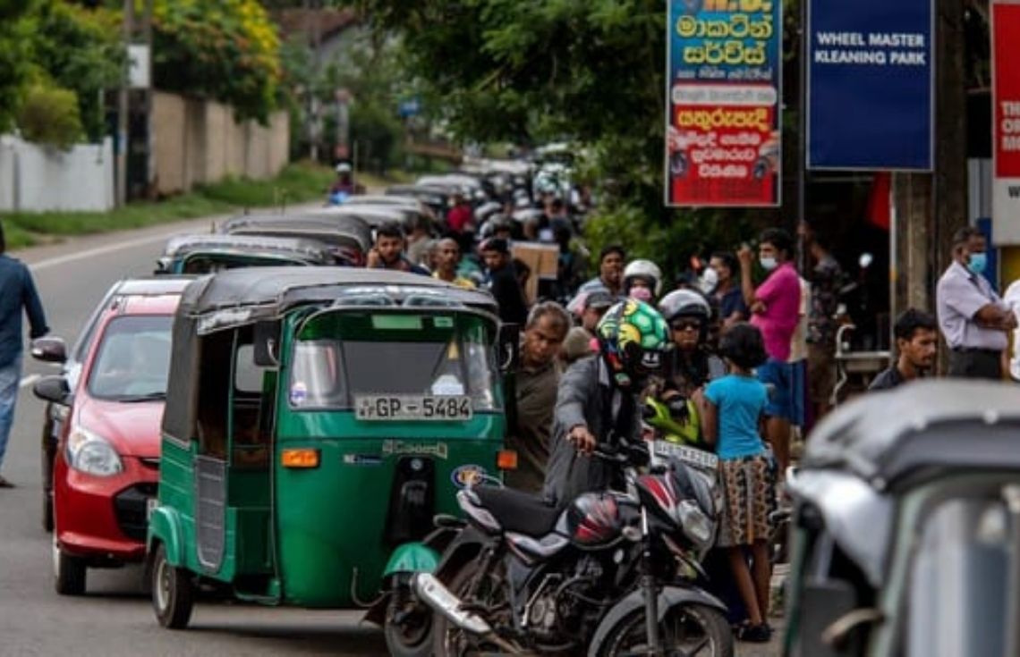 ޚަރަދު ކުޑަކުރުމަށް ލަންކާގައި ކޮންމެ ހަފްތާއެއްގެ ބުދަ ދުވަހަކީ ސަރުކާރު ބަންދު ދުވަހެއްގެ ގޮތުގައި ކަނޑައަޅައިފި
