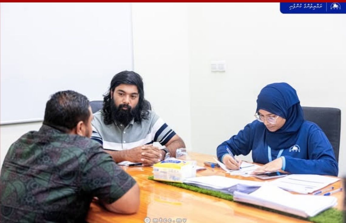 ޓެކްސީ ލައިނަށް ޑްރައިވަރުން ހޯދަން އެމްޓީސީސީއިން މާދަމާ ވޯކް އިން އިންޓަވިއުއެއް ބާއްވަނީ