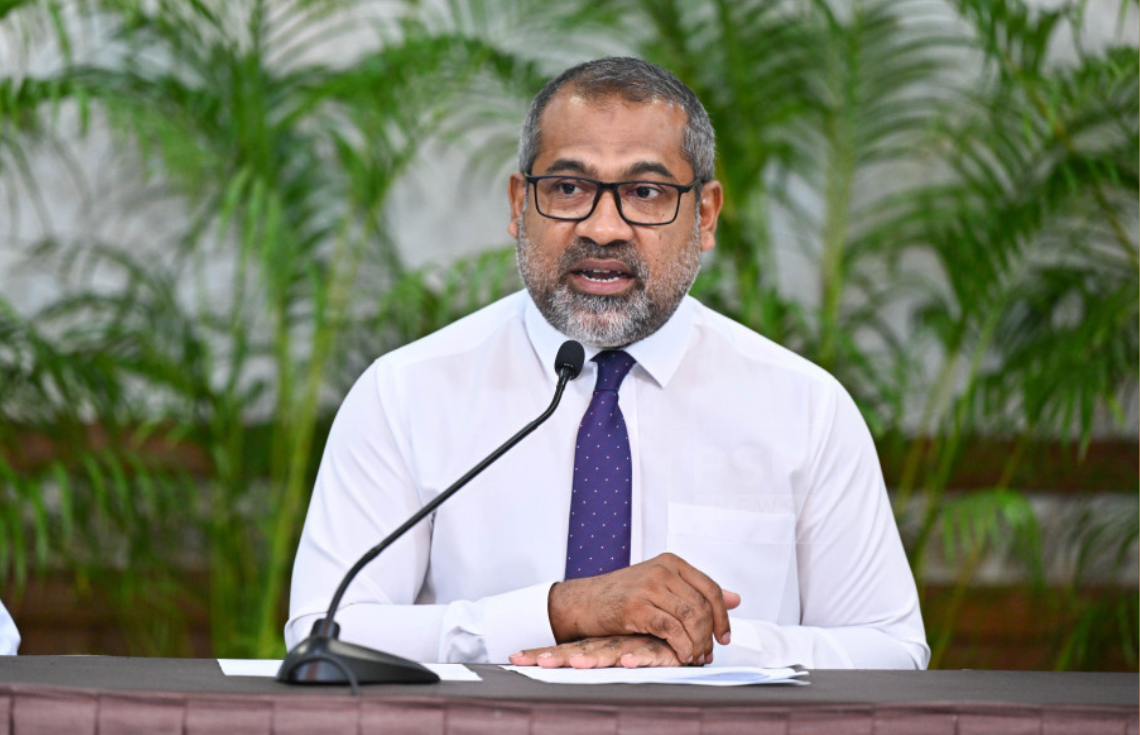 ހަނގުރާމަ ދިގުލާ ދިޔަޔަސް، ޚަރަދުތައް ކުޑަކުރާނީ ރައްޔިތުންނަށް ތަކުލީފަކަށް ނުވާގޮތަށް: ޚާރިޖީ ވަޒީރު