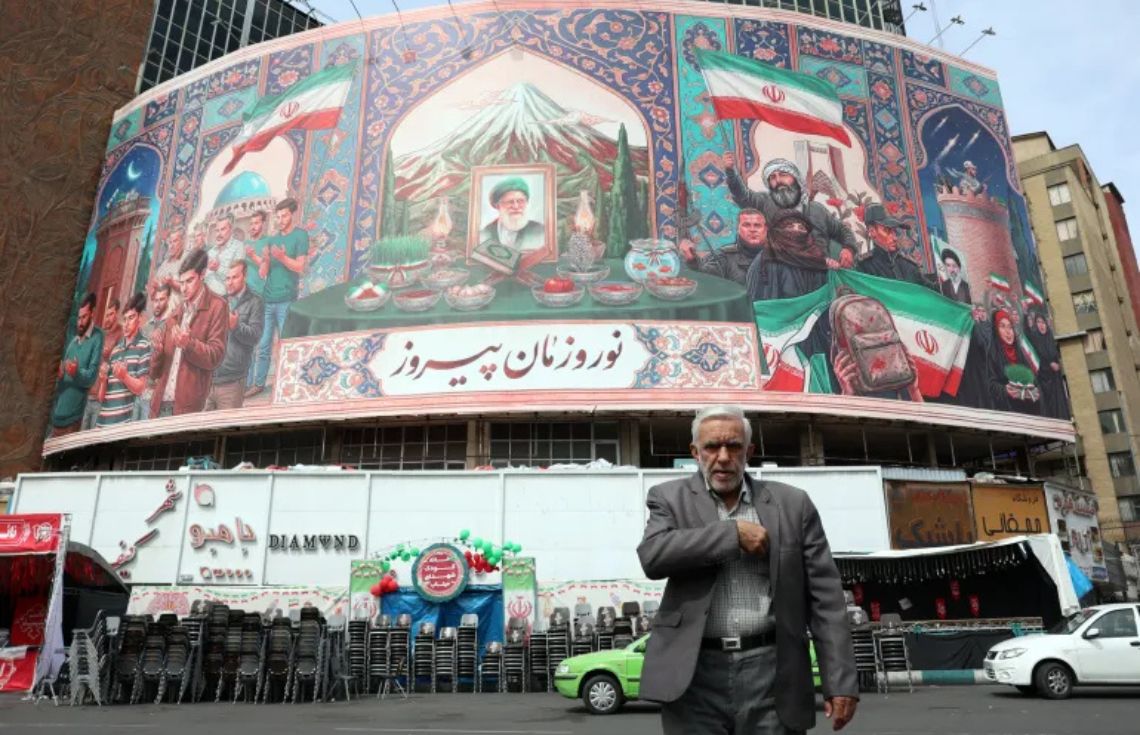 އީރާނުގެ ހަކަތަ އުފައްދާ ތަންތަނަށް ހަމަލާދީފިނަމަ ސަރަހައްދުގެ ހަކަތައިގެ ވަސީލަތްތަކަށް ހަމަލާދޭނެ ކަމުގެ އިންޒާރު އީރާނުން ދީފި