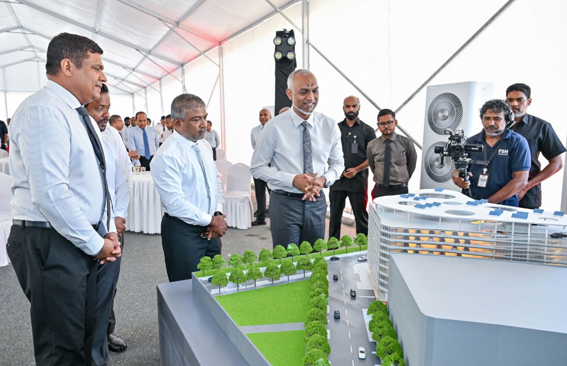 ހުޅުމާލޭގައި 1،100 އަށްވުރެ ގިނަ އުޅަނދު ޕާކުކުރެވޭ ޒަމާނީ ޕާކިން ބިލްޑިންގްގެ ބިންގާ އަޅައިފި