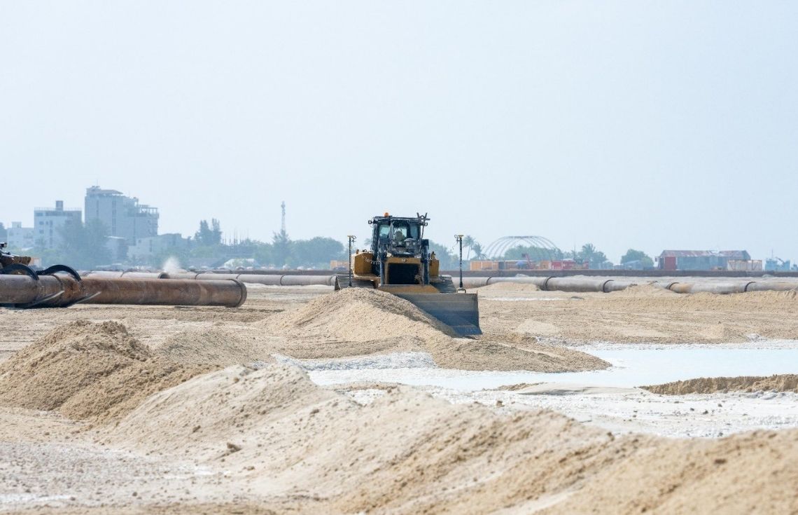 ރަސްމާލެ ބިން ހިއްކުމުގެ މަޝްރޫޢުގެ ދަށުން ގާތްގަނޑަކަށް 500 ހެކްޓަރު ހިއްކާ ނިމިއްޖެ: ރައީސް