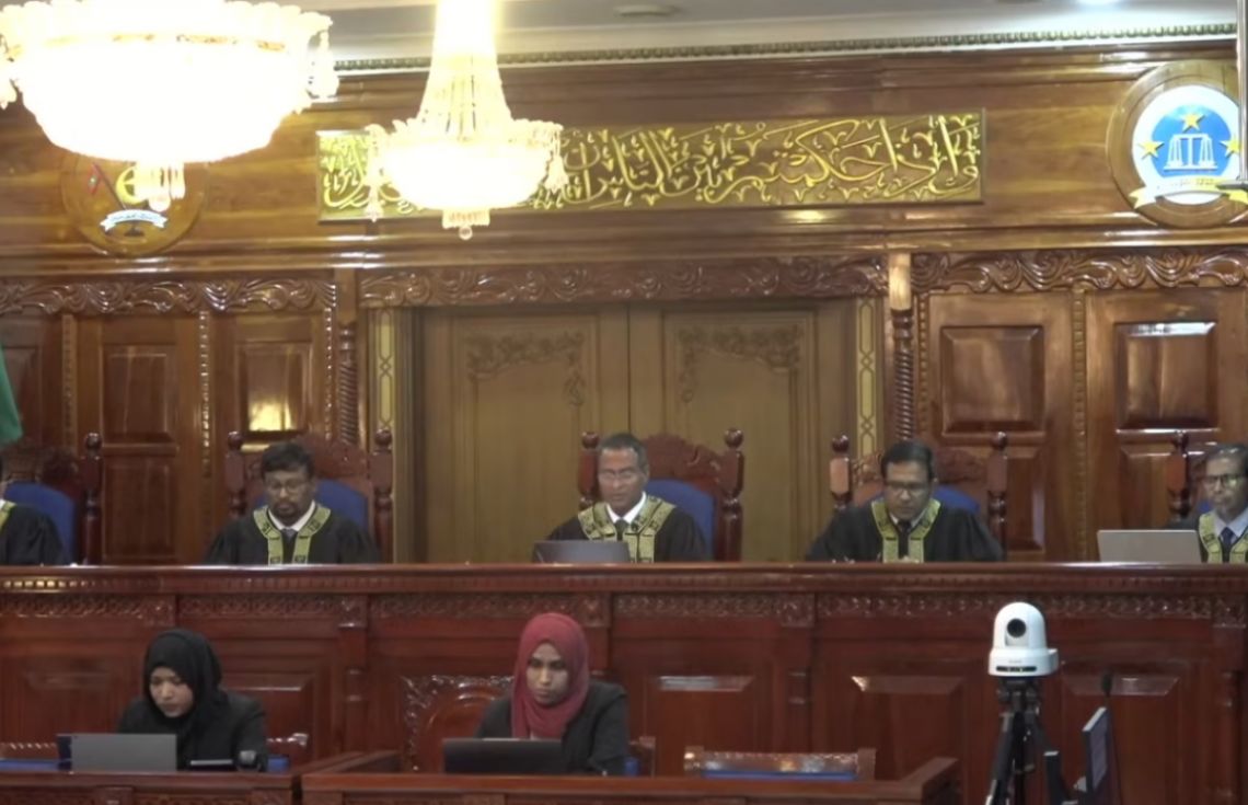 ރައްޔިތުންގެ ޢާއްމު ޚިޔާލު ހޯދުމުގެ ވޯޓު ނެގުން ހުއްޓުވާނެ ޤާނޫނީ އަސާސެއް ނެތް ކަމަށް ސުޕްރީމް ކޯޓުން ހުކުމްކޮށްފި