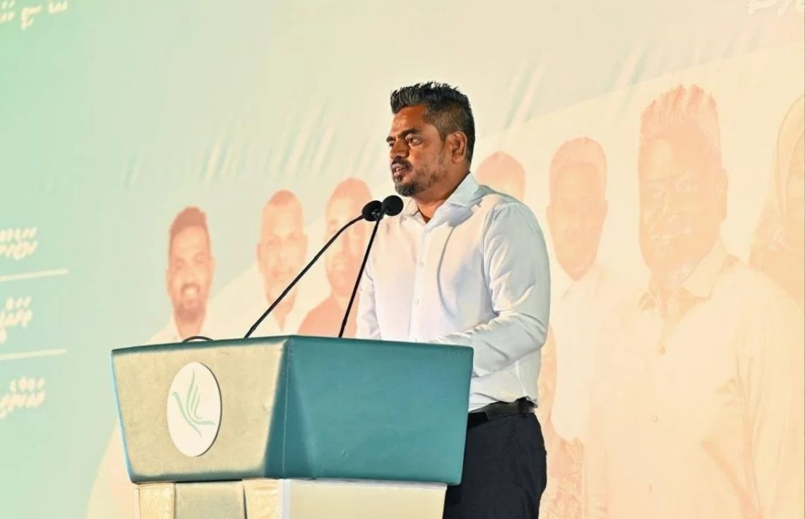 އައްޑޫއަށް ދިމާވެފައިވާ ބޯހިޔާވަހިކަމުގެ މައްސަލައަށް 6 މަސްދުވަހުން ޙައްލު ހޯދައިދޭނަން: މުޝްރިފް