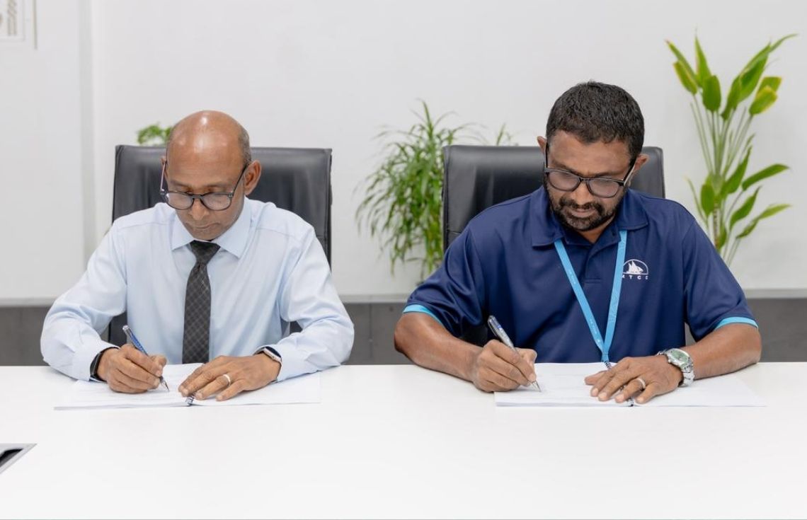 ކ. ގާފަރު ބިން ހިއްކުމާއި ގޮނޑުދޮށް ޙިމާޔަތްކުރުމުގެ މަޝްރޫޢުގެ އެއްބަސްވުމުގައި އެމްޓީސީސީއާއެކު ސޮއިކޮށްފި