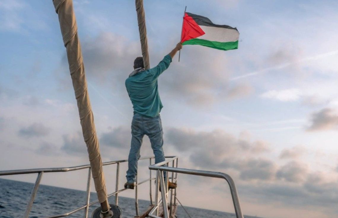 ޣައްޒާގެ ހިސާރު މުގުރާލުމަށް އާންމުންގެ އެންމެ ބޮޑު ފްލޮޓިލާ އޭޕްރީލް 12 ގައި ބާސެލޯނާއިން ފުރަނީ