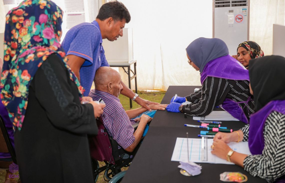 މިއަދުގެ 16:00 އާއި ހަމައަށް 185709 މީހުން ވޯޓުލައިފި