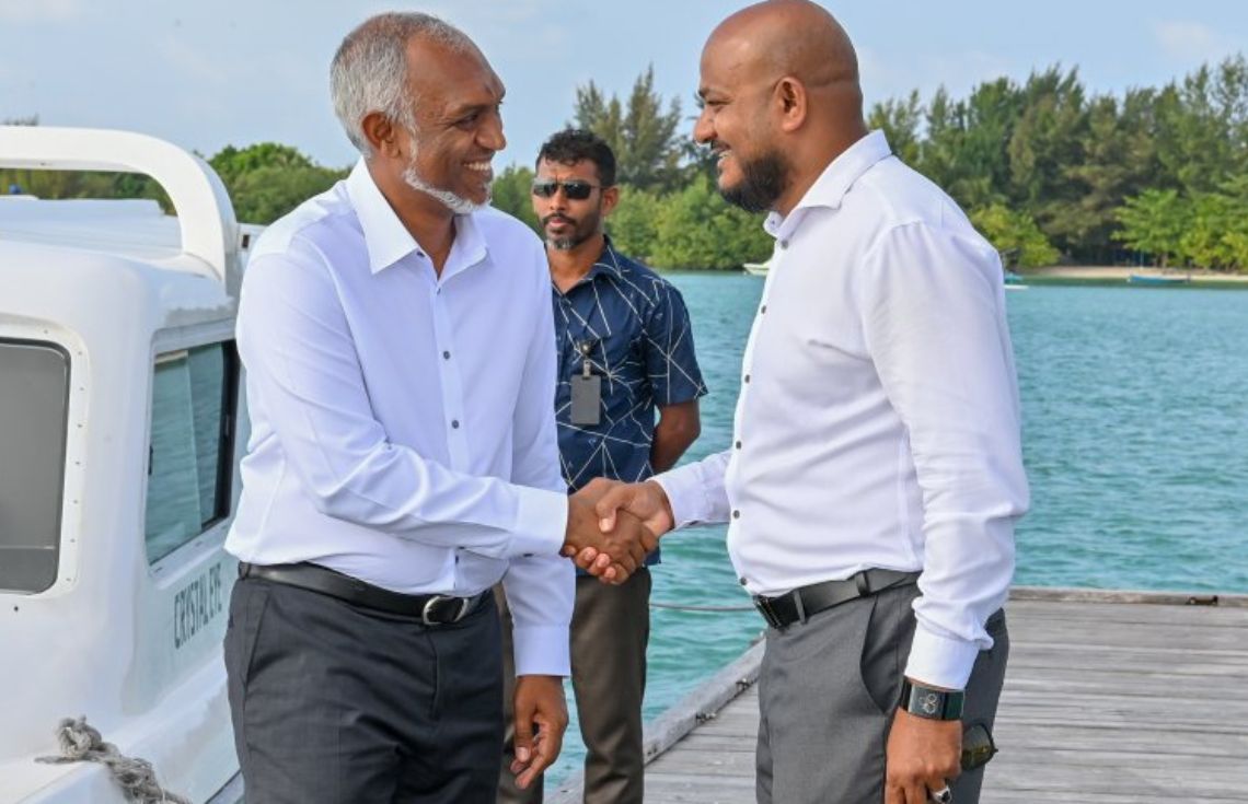 ރައްޔިތުންގެ ނިންމުމަށް ރައީސް މުއިއްޒު ކުރެއްވި އިޙްތިރާމަކީ ޑިމޮކްރަސީގެ ރިވެތި ނަމޫނާއެއް: ޝުޖާއު