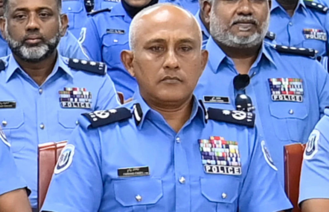 ޑެޕިއުޓީ ކޮމިޝަނަރ މަޤާމުން ރިޓަޔާކުރަން ފަރުހާދު ފިކުރީއަށް އަންގާފައެއް ނުވޭ: ފުލުހުން