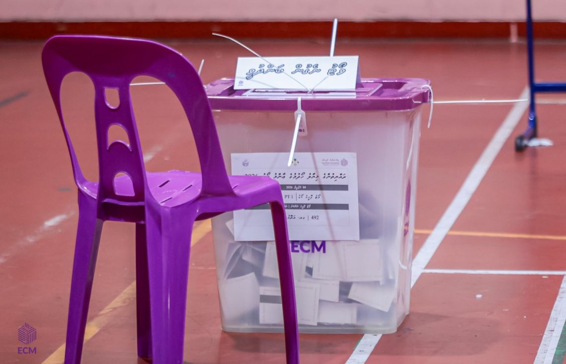 ދ. މީދޫގައި ބެއްހެއްޓި ވޯޓު ފޮއްޓެއް އަލުން ގުނަނީ