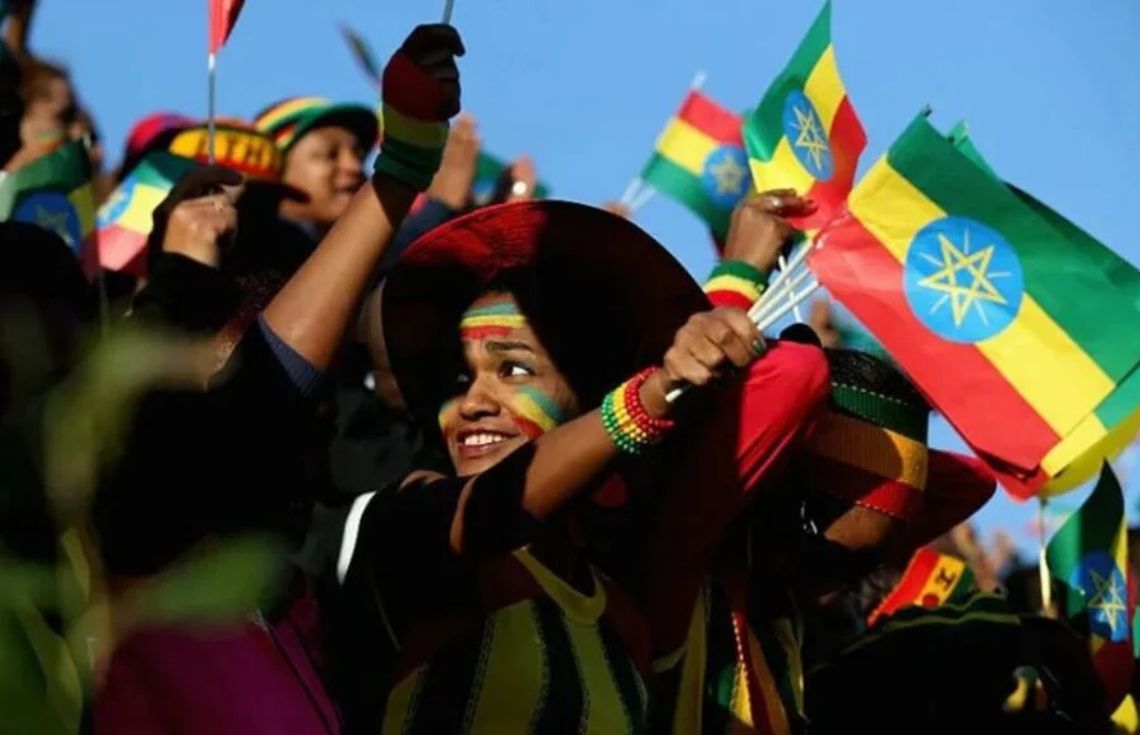 އިތިއޯޕިއާ މީހުންނަށް ދީފައިވާ ހިމާޔަތް އުވާލުން އެމެރިކާގެ ފަނޑިޔާރަކު ހުއްޓުވައިފި