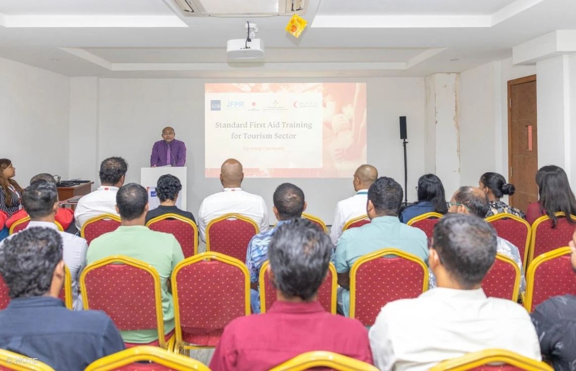 ފަތުރުވެރިކަމުގެ ދާއިރާއަށް އަމާޒުކޮށްގެން ހިންގާ ޞިއްޙީ ފުރަތަމަ އެހީގެ ތަމްރީން ޕްރޮގްރާމް އިފްތިތާޙްކޮށްފި