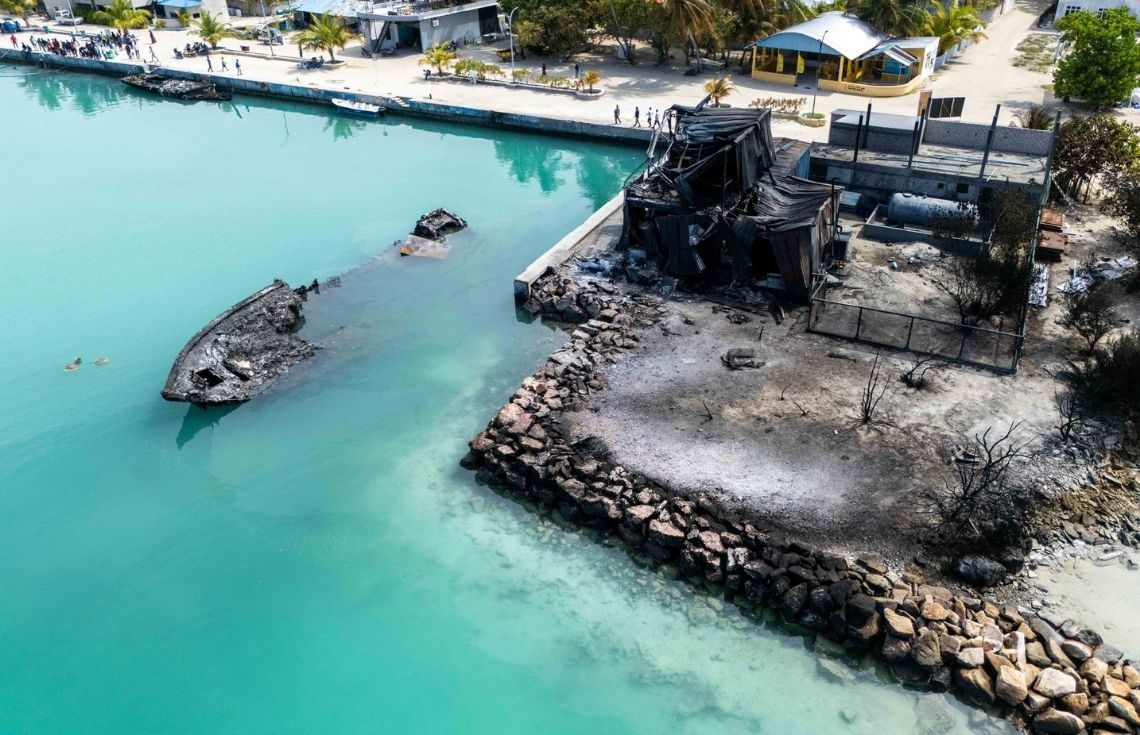 ފީއަލީގައި ހިނގި އަލިފާނުގެ ޙާދިސާގެ ސަބަބުން ލިބުނު ގެއްލުންތަކަށް އަވަސް ޙައްލެއް ހޯދުމުގެ މަސައްކަތް ސަރުކާރުން ފަށައިފި