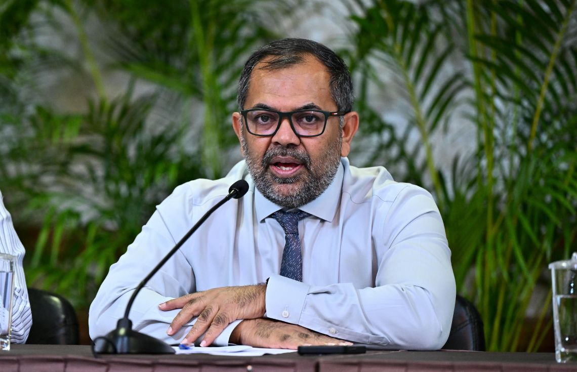 ޝެޑިއުލް ކުރެވިފައިވާ ގޮތަށް ތެލާއި ގޭސް އެތެރެކޮށް ރައްޔިތުންނަށް ފޯރުކޮށްދެވޭނެ: ވަޒީރު ޒަމީރު