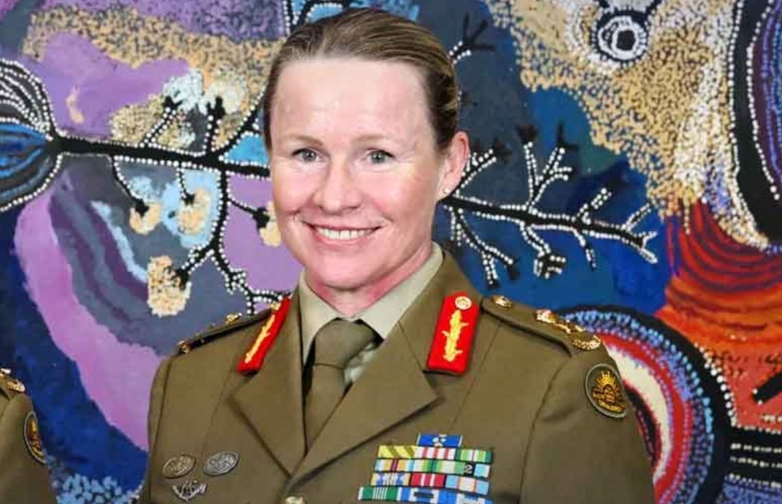 އޮސްޓްރޭލިއާގެ ސިފައިންގެ އެންމެ އިސްވެރިޔަކަށް ފުރަތަމަ ފަހަރަށް އަންހެނަކު އައްޔަންކޮށްފި