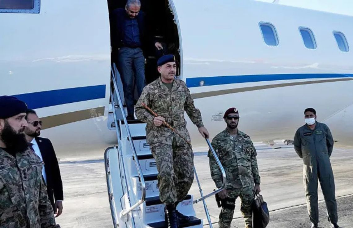 އެމެރިކާ އާއި އީރާނުގެ މަޝްވަރާތައް ކުރިއަށް ގެންދިއުމަށް ޕާކިސްތާނުގެ އަސްކަރީ ވެރިޔާ އީރާނުގެ ވެެރިރަށް ތެހެރާނަށް ވަޑައިގެންފި