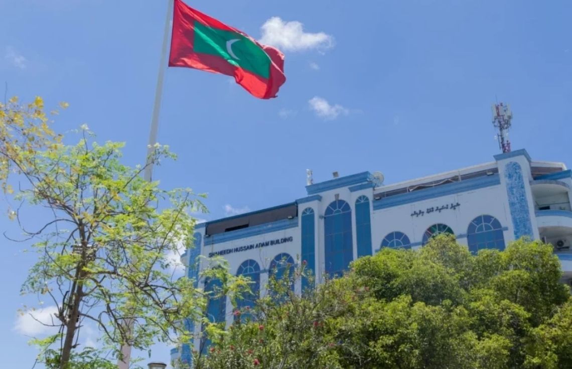 ފުލުހުންގެ ބަންދުގައި ހުއްޓާ ނިޔާވި މީހާގެ ޕޯސްޓްމޯޓަމް ހެދުމަށް ނިންމައިފި