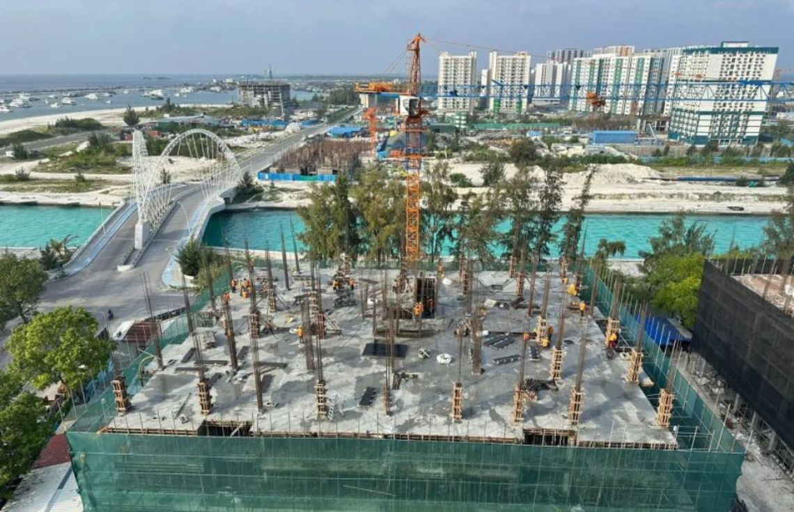 ހަނގުރާމައާ ގުޅިގެން ކޮންސްޓްރަކްޝަން ސާމާނު ލިބުމުގެ ދަތިކަމަށް އިންޑިއާ މެދުވެރިކޮށް ހައްލު ހޯދަނީ