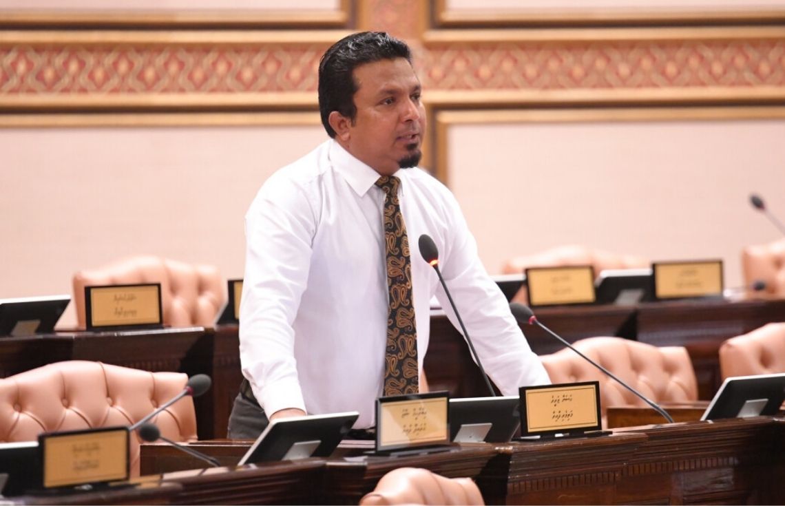 ވަޤުތީ ސަރުކާރެއް އުފައްދަން އިދިކޮޅު އެމްޑީޕީން ގޮވާލަނީ ޤައުމުގައި ހަމަނުޖެހުން އުފައްދަން: އެމްޕީ ޒަރީރު