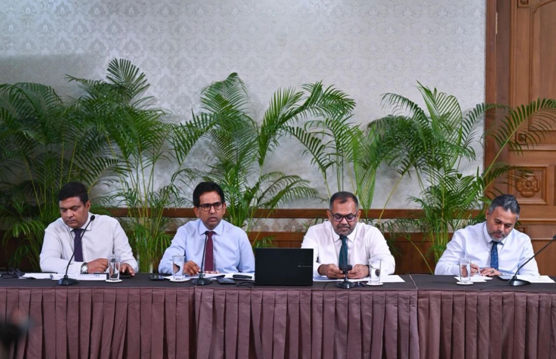 އިޤުތިޞާދަށް ކުރަމުންދާ ނޭދެވޭ އަސަރުތައް ކުޑަކުރުމުގައި ފަރުދުންނާއި ވިޔަފާރިތަކަށް ބޭންކު މެދުވެރިކޮށް އެހީތެރިކަން ފޯރުކޮށްދެނީ