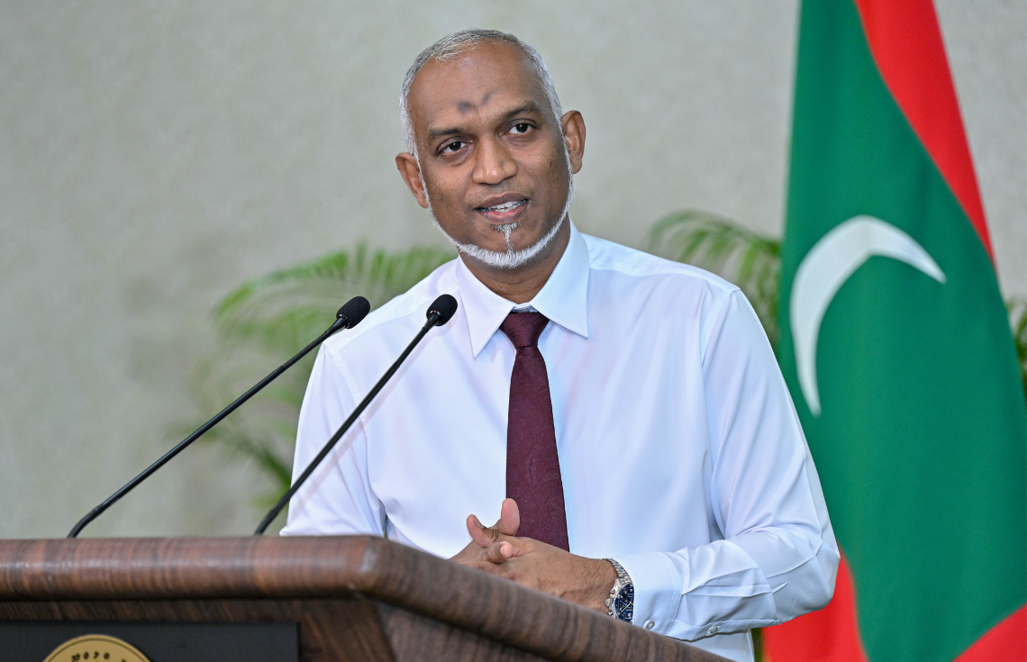 ރައީސުލްޖުމްހޫރިއްޔާ ނޫސްވެރިންނާ ބައްދަލުކުރެއްވުން