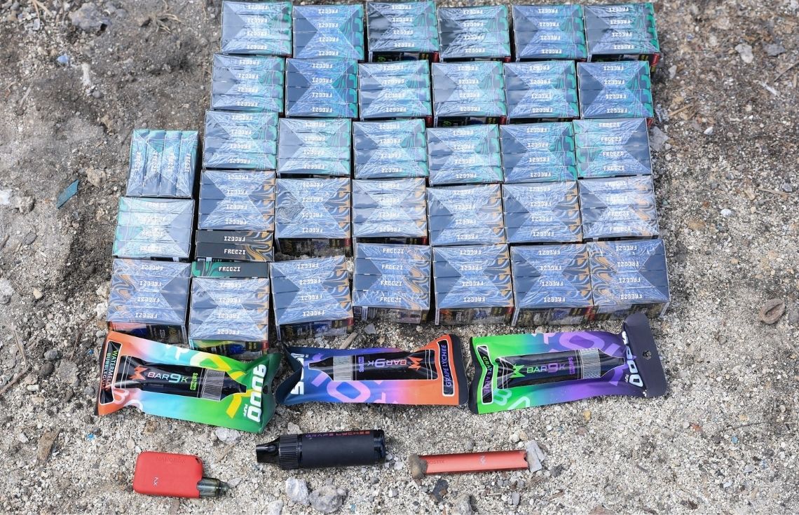 ފުލުހުންގެ ބެލުމުގެދަށުގައި ހުރި ގިނަ ޢަދަދެއްގެ ވޭޕް ދޫނިދޫގައި ނައްތާލައިފި